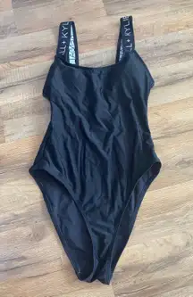 Kendall And Kylie Swimsuit