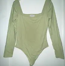 Babaton Contour Squareneck Longsleeve Bodysuit in Palm Green