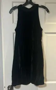 Feel the Piece Terre Jacobs black velvet dress