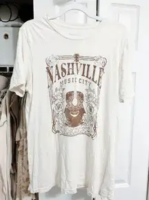 Nashville Graphic Tee 