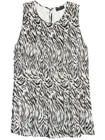 Halogen Sleeveless Pleated Georgette Top​​​​​​​​​​
