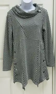 Peck & Peck Women's Shift Dress Size M Black, White & Silver High Low Hem New!