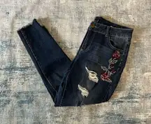 One 5 One Cross Stitch Embroidered Floral Distressed Cropped Jeans Size 14