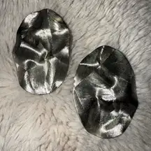 Waves Oversized‎ Stud Earring Line Crumpled Pierced Ear Statement Silver Tone