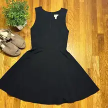 Love…Ady Womens Medium Scallop Sleeveless Fit & Flare Midi Little Black Dress