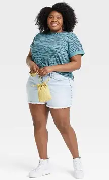 Mid-Rise Midi Jean Shorts Plus Size Acid Wash 20W