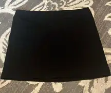 Izod golf black skort. Like new.