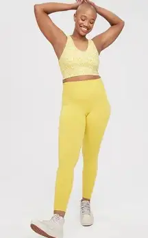 OFFLINE By  Real Me Smocked Legging size medium chartreuse