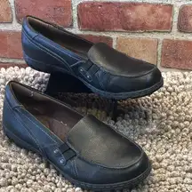 Natural Soul black loafers