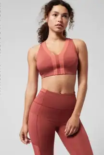 Athleta M Allyson Felix Legend V-Neck Bra D-DD Medium Muted Red Heather Two Tone