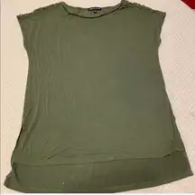 CABLE AND GAUGE solid green short sleeve Tshirt M