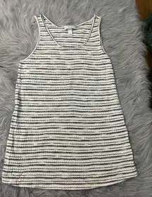 Liz Lange Black and White Maternity Top