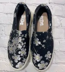 Slip On Sneakers Black w Silver/Gold Floral-6