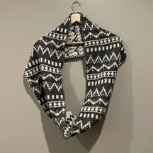 NWOT American Eagle Infinity Scarf