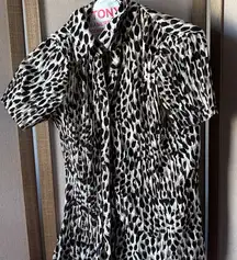 Fred David animal Print Short Sleeve Blouse small