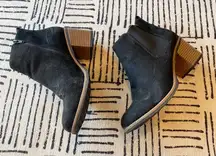 White Mountain Suede Boots Black 10