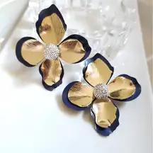 New! Zara Floral Post Back Earrings