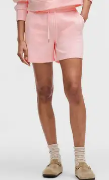 Lululemon Scuba High-Rise Short 5" Strawberry Milkshake Size 10
