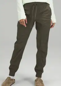 Dance Studio Jogger Army Green