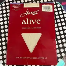 Vintage Hanes Alive Full Support Pantyhose Sheer Toe to Waist Sandalfoot Size 8