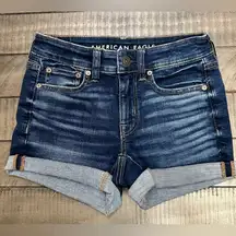 American Eagle like new women’s midi cuff hem denim super stretch shorts Size 0