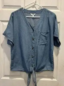 Time And Tru Women’s Medium Blue Short Sleeve Top Dolman Sleeve Chambray