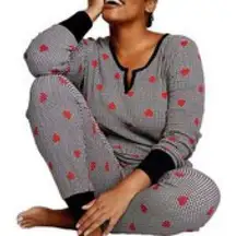 Victoria’s Secret She‎ Loves it Heart Print Thermal long sleeve pajama top small