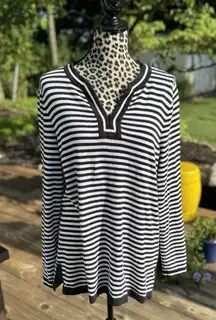Lands' End Women’s L (14-16) Navy Black & White Stripe Long Sleeve Shirt