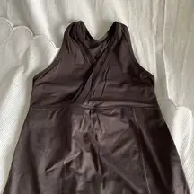 Awesome Lululemon charcoal gray top with built-in bra
