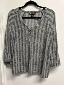 Valerie Bertinelli  Black and Beige Abstract Stripe Patterned Tunic Blouse