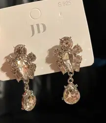 Very Beautiful Earring 