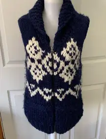 American Eagle size m medium wool sweater vest top