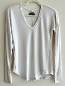Abercrombie & Fitch Soft & Cozy White V-Neck Sweater T-Shirt, Size XS