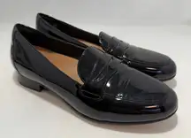 Clarks Unstructured Women's Loafer black patent leather penny loafer size US 7M