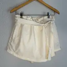 Calia by Carrie Underwood Butter Yellow Paperbag Wrap Skort Shorts Small