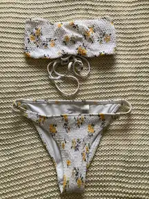 Hollister Bandeau Bikini set yellow and white floral