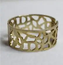 Trendy Punk Renfest Gold Tone Feligree Spring Latch Wide Gently Worn Bracelet