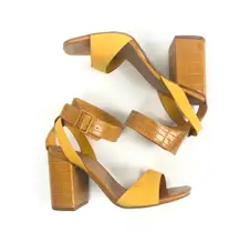 Bamboo | Milestone Chunky Heel Sandals - Yellow