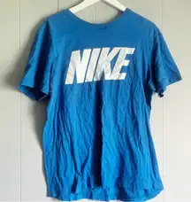 The Nike Tee Retro Graphic T-shirt M
