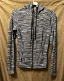 Lululemon  Woman Nulu Hooded Define Jacket Heathered Grey Size 6 Great Condition