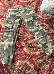 BDG Cropped Camo Cargo Pant