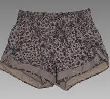 Athleta‎ Printed Mesh Raver Run 4”  Shorts Black Gray Animal Print - Small