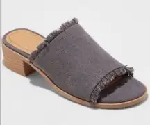 New without tags - fringe mules - (vegan)