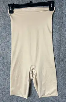 Spanx Woman Size Medium High-Waisted Mid-Thigh Shaper Shorts‎