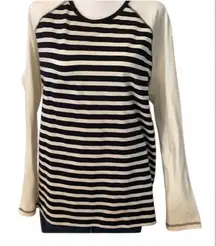 NWOT Liz Claiborne size large long sleeve black and white strip T-shirt