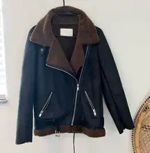 ZARA black faux leather aviator style jacket with brown Sherpa lining size small