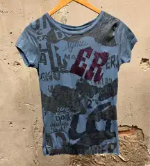 Vintage  Women’s Slim Fit Metallic Logo Grunge Print Deadstock Tee Med M