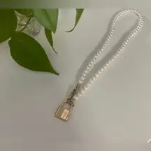 Pearl Choker with Gold Tone Lock Charm