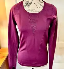 FABLETICS Arta Seamless Long Sleeve Vented  Mesh Running  Shirt~Burgundy Sz S💛