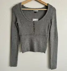 American Eagle Bella Swan Grey Scoop Neck Henley Cropped Long Sleeve Sweater Top